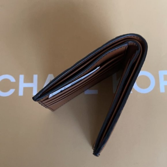 Michael Kors Cooper Billfold Men's Wallet - Picture 8 of 16